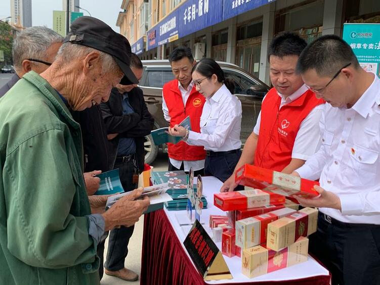 浙江桐乡：“香溢红色驿站”送温暖 服务群众“零距离”_fororder_微信截图_20221201171722