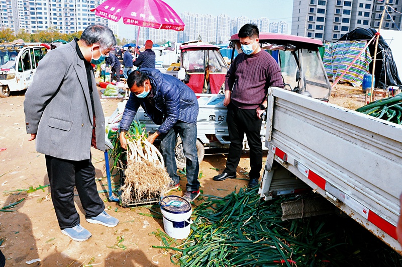 开设“自卖”做好“蓄水” 河南商丘化解“菜梗阻”