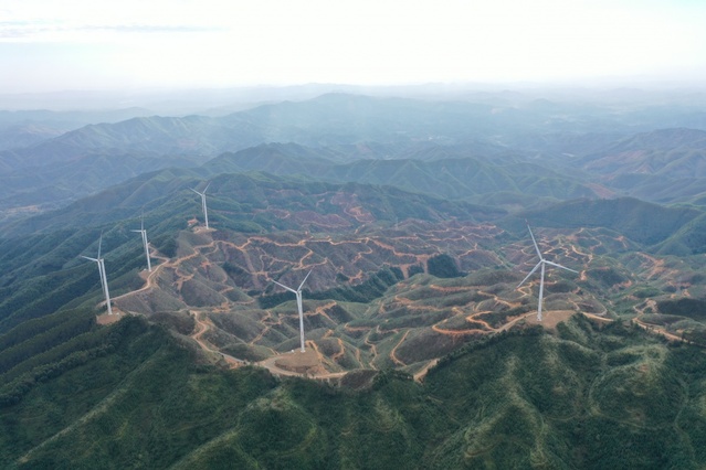 广西：“最佳旅游乡村”大寨村的瑶乡梯田风光