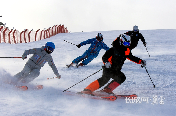 拥抱后奥运 河北冰雪产业加速国际化