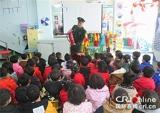 已过审【法制安全】巫溪消防“开学第一课”活动走进启航幼儿园