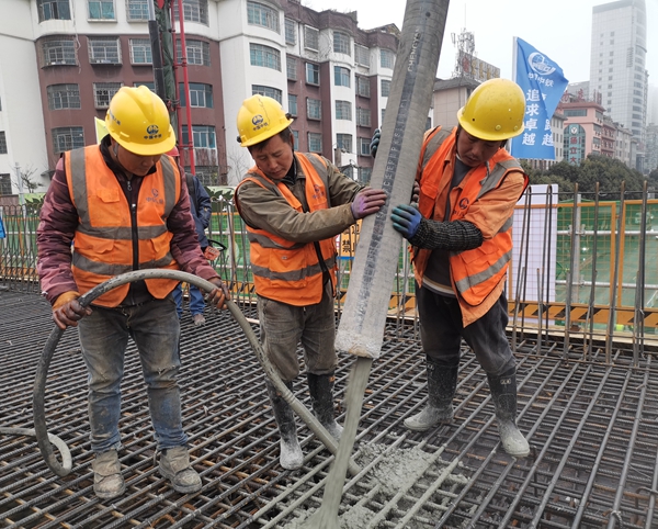 安六铁路六盘水站站前广场建设项目：工程建设跨步前进成果喜人_fororder_铁路3