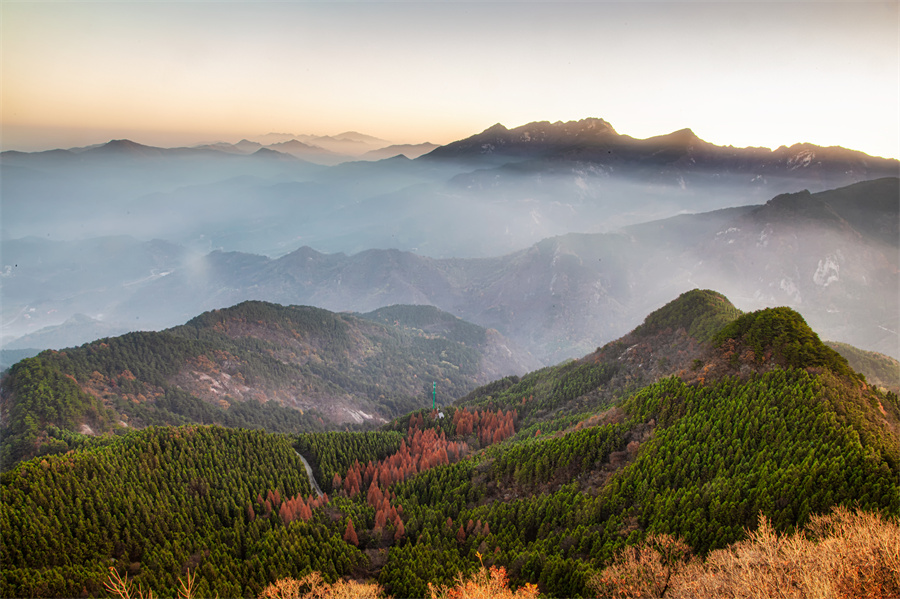 【原创】信阳市商城县：冬日黄柏山 秀美如画卷_fororder_层峦叠嶂  余敦梅 摄