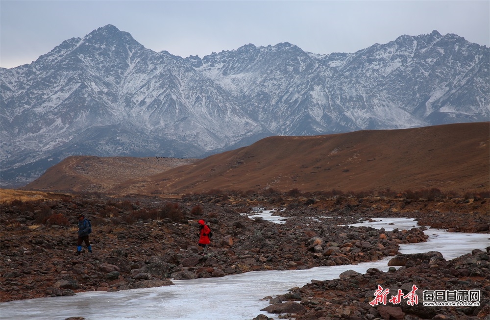 【轮播图】张掖肃南苍龙雪山冬日美景迎远客_fororder_4