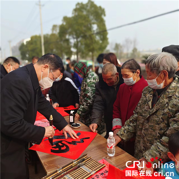 荆楚“红色文艺轻骑兵”省直书法家小分队走进鄂州杜山镇_fororder_04