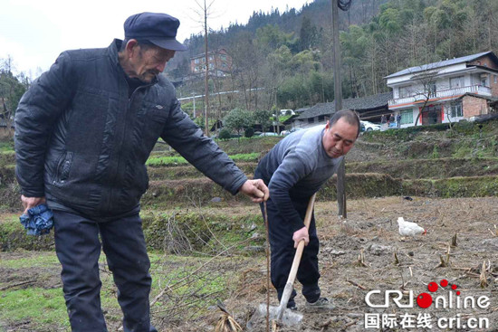 已过审【区县联动】【石柱】石柱马武镇冯顺高：始终把贫困户的事当家事【内容页标题】 石柱马武镇“改非”干部冯顺高：始终把贫困户的事当家事【区县联动　列表】石柱马武镇冯顺高：把贫困户的事当家事