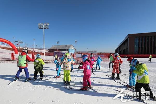 推动大众冰雪 迎接省运盛会 第四届中国大同冰雪节启幕