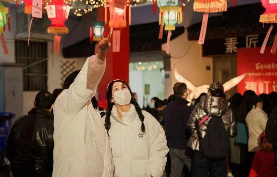 “繁华金阊门·石路有逛头”苏州南浩街灯市让苏式元宵“闹”起来_fororder_图片7