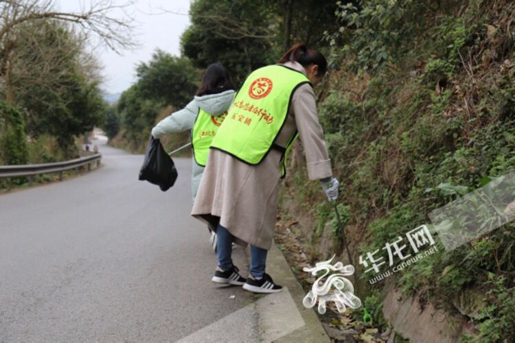 【区县联动】【江北】文明志愿之花绽放江北 形式多样“学雷锋”【区县联动 列表】江北：“学雷锋”积极调动群众参与