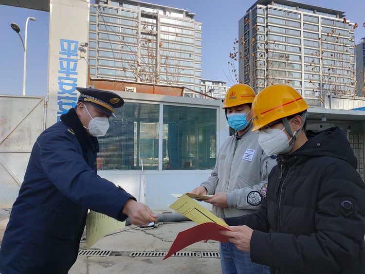 （原创）石家庄市裕华区：治源头 严查处 筑牢大气污染防治安全屏障_fororder_微信图片_20230110155220