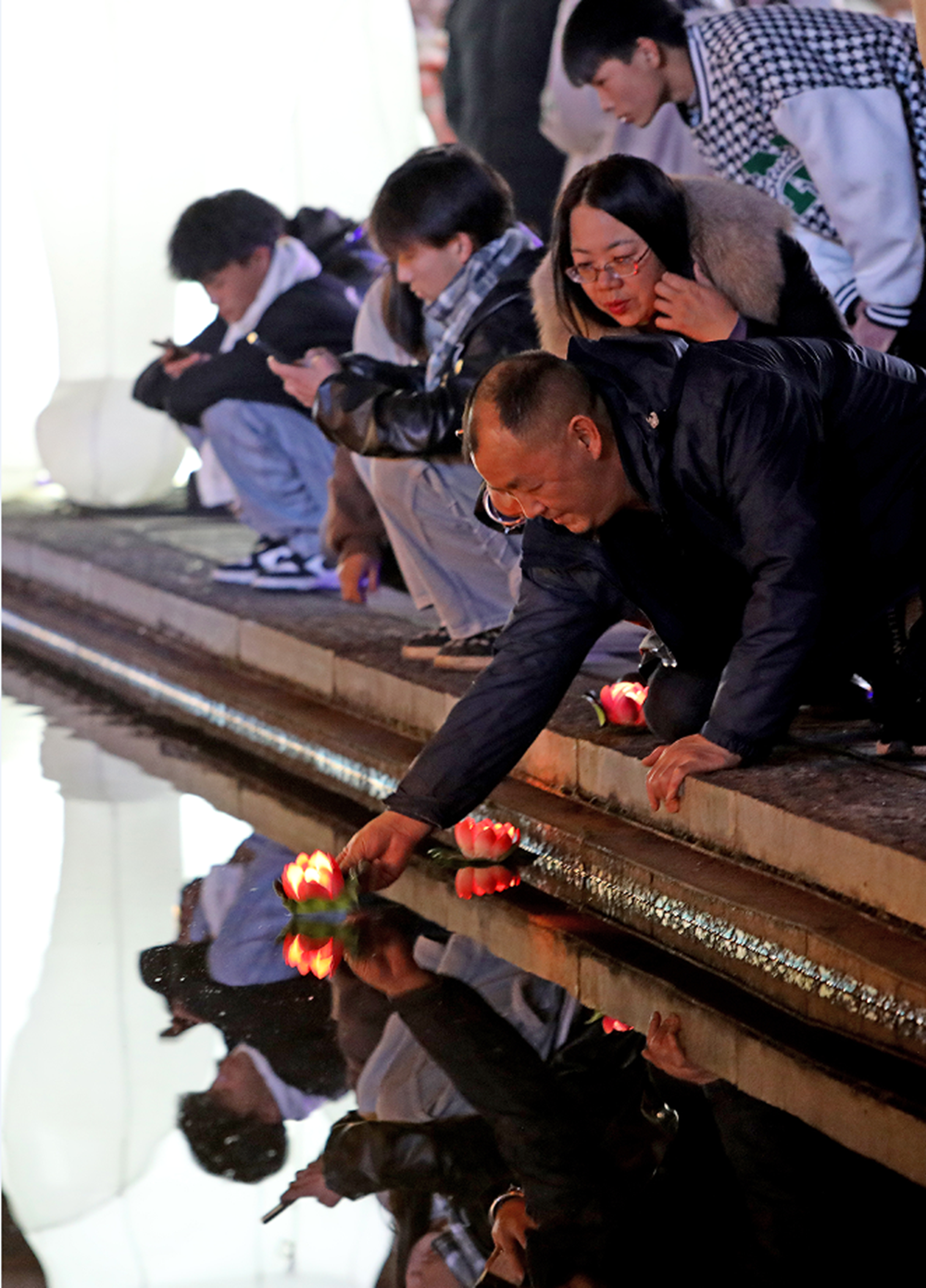 （供稿）六盘水水城古镇：新春系列活动年味十足 带动“夜经济”发展_fororder_微信图片_20230207152811