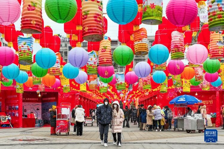 贵州毕节：年集年味浓