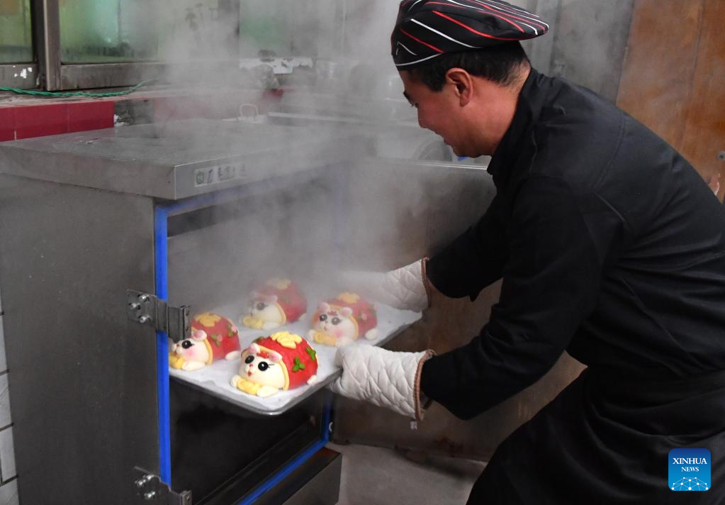 Workshop in C China's Luoyang introduces rabbit-inspired steamed buns for upcoming Spring Festival