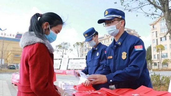 贵州独山开展“送万福、进万家”“三下乡”志愿服务活动_fororder_独山1