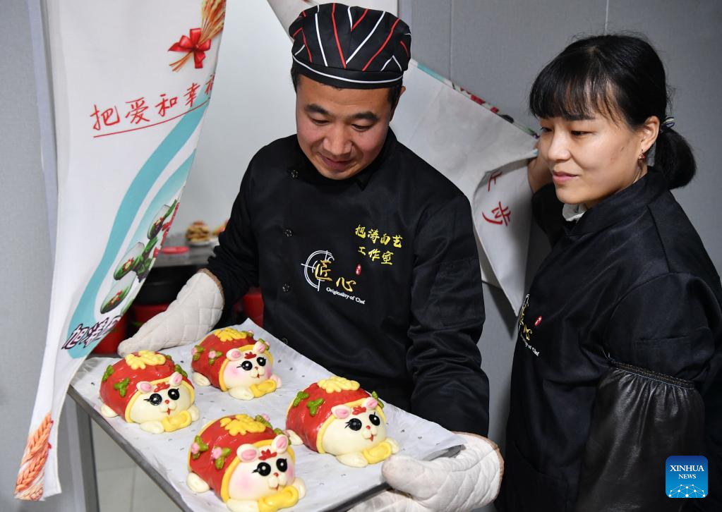 Workshop in C China's Luoyang introduces rabbit-inspired steamed buns for upcoming Spring Festival