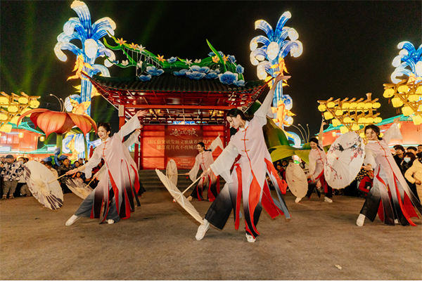 巴中通江：“通江花月夜”不夜城盛大启幕_fororder_未标题-4