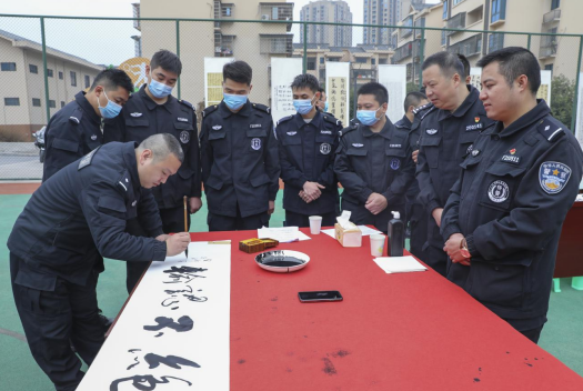 【原创】重庆永川公安特警与书法家协会联合举办“翰墨书香润特警”主题活动_fororder_微信图片_20230222150844