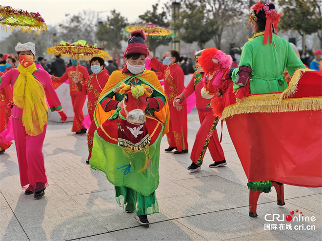 精彩纷呈贺新春  欢欢喜喜过大年——渭南市各地举办多彩活动庆新春掠影_fororder_图片1