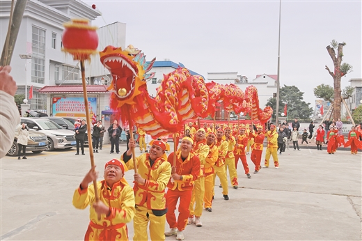 广西河池：欢乐过大年