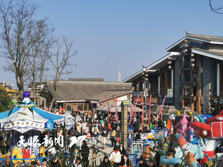 贵州旅游市场热 游客玩得嗨