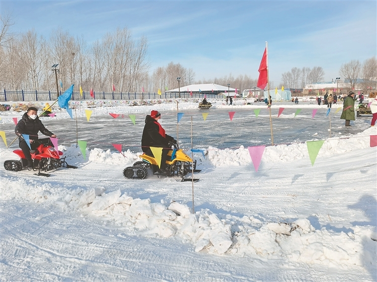 海伦四大坊民俗村里玩转冰雪