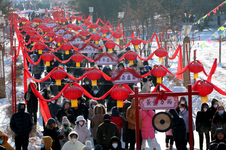 立灯官 抹花谜 瑷珲古城再现“专属年味”_fororder_图片1