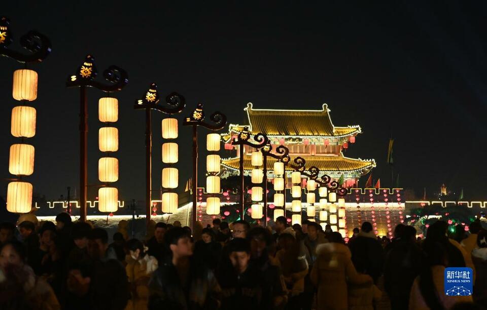 鹤壁浚县：古城璀璨元宵夜