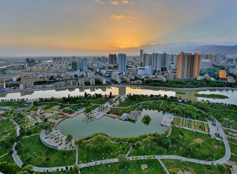 沙漠边缘的这座城市，除了香梨，还有另一张名片