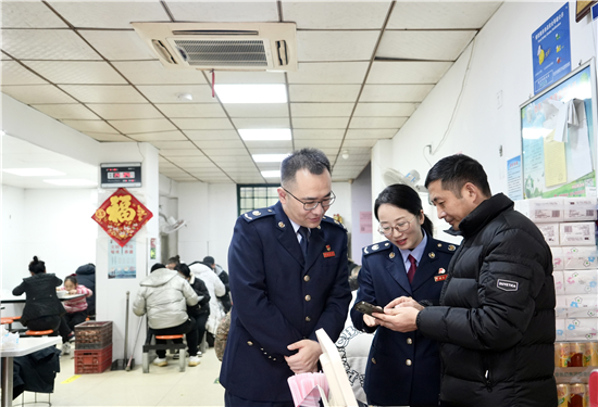 江苏：便民办税春风起 “小店经济”开年红_fororder_2