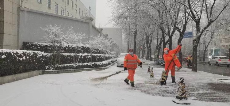 （原创）石家庄市裕华区：“以雪为令” 全力做好清雪工作_fororder_微信图片_20230209144242