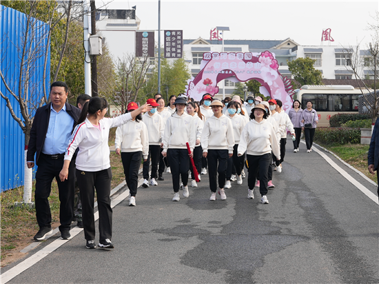 信阳市羊山新区举行“庆三八”系列活动_fororder_图片12