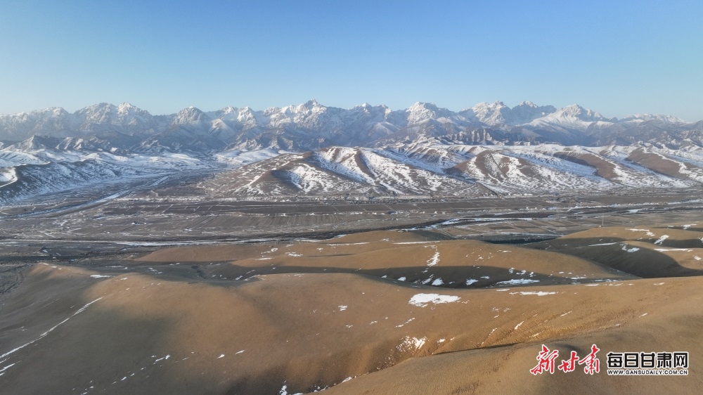 【轮播】武威天祝：雪山冰峰相拥 山峦草原宁静_fororder_5