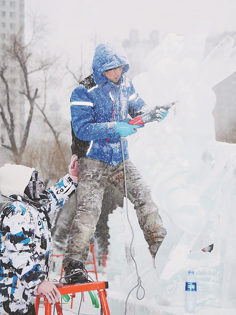 绥化90后听障小伙白洋： 无声的青春在霜雪中雕琢