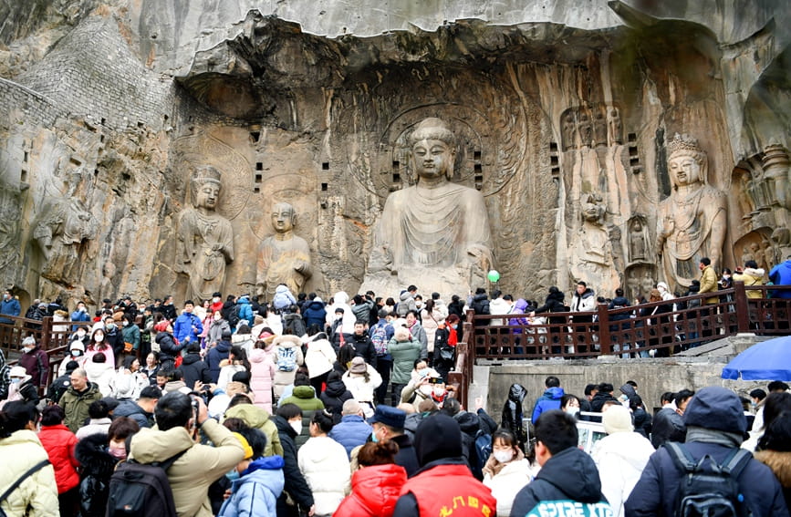 C China’s Luoyang offers cultural feast during Chinese New Year holiday