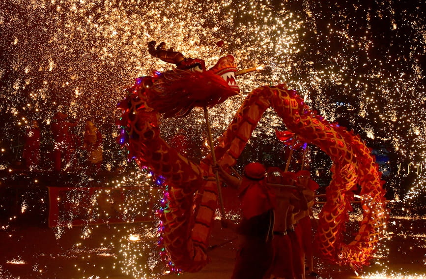 C China’s Luoyang offers cultural feast during Chinese New Year holiday