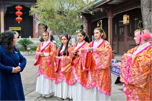 你好犍为·春天YOU我｜“花季之旅”联结友谊 “一带一路”留学生爱上活力犍为_fororder_未标题-8