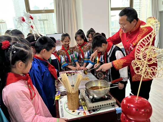 贵州都匀八小走进贵州省民族博物馆 寻贵州悠久历史_fororder_图片2