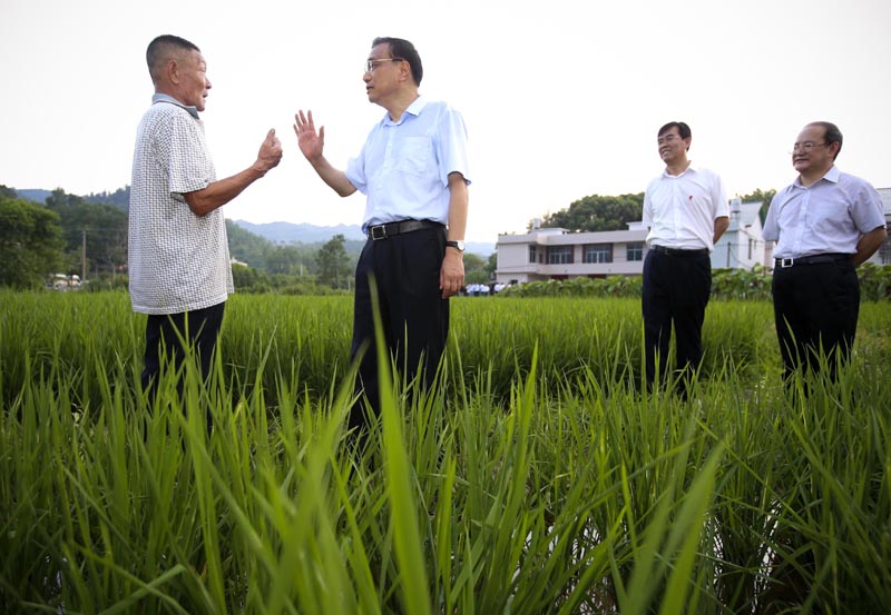 李克强江西考察途中临时停车挂念这件事