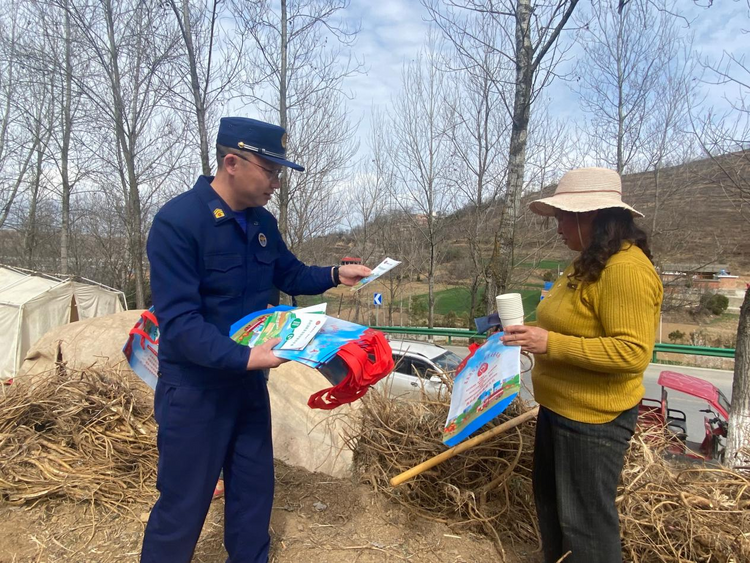 【三抓三促进进行时】甘肃：加强消防安全宣传 筑牢消防安全“防火墙”_fororder_2