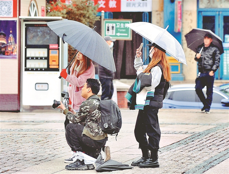 春雨润冰城