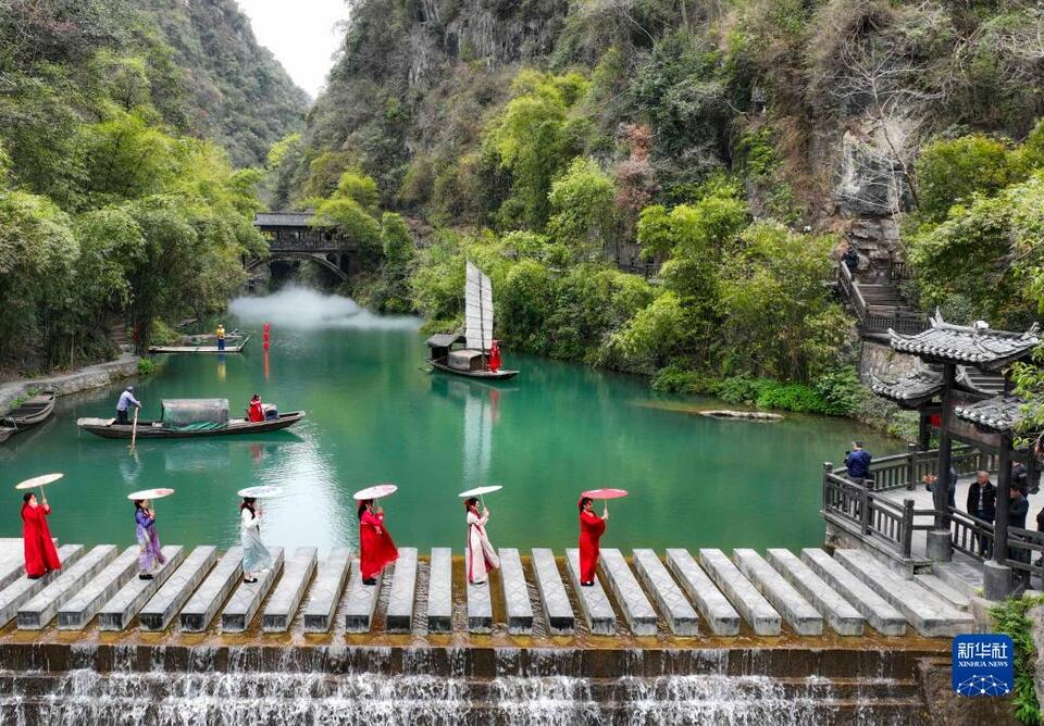 湖北宜昌：旅游升温快