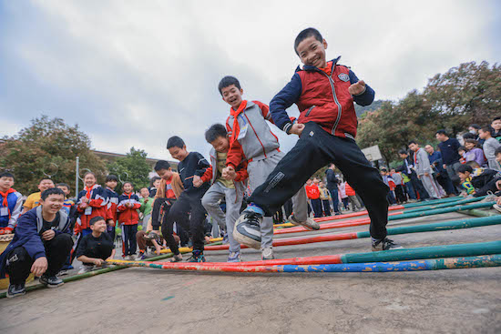 一路“童”行：上汽大众“繁星计划”希望小学公益在行动_fororder_image007