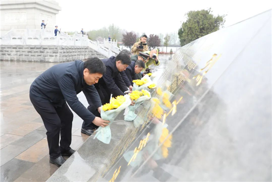 濮阳市（清丰县）2023年“传承红色基因·清明祭英烈”活动举行_fororder_图片12