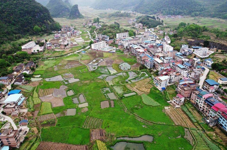 广西：田园景色美