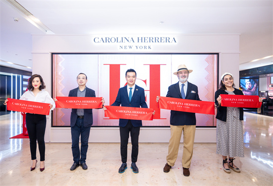 Carolina Herrera赫芮亚美妆亚洲首家旗舰店落地南京德基广场_fororder_图片11