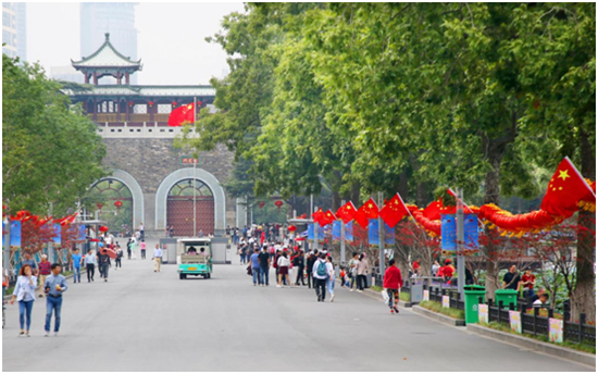 （供稿 旅游列表 三吴大地南京 移动版）南京玄武湖推出系列活动庆祝新中国成立70周年