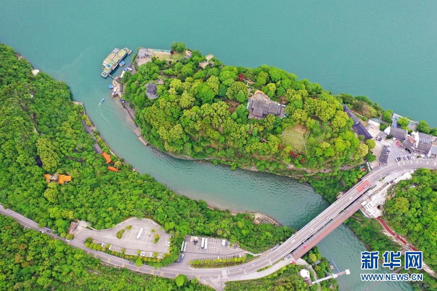 初夏时节 长江西陵峡景美如画