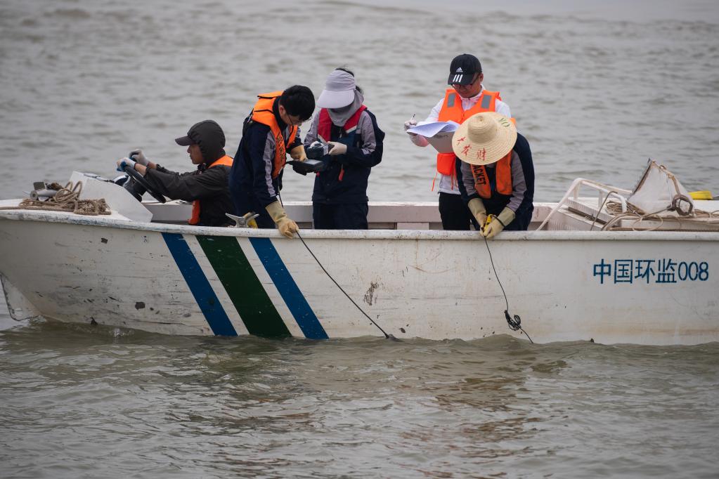 从关注水质转向注重水生态——长江“大体检”直击