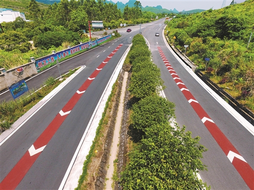 桂林：山水通大道 坦途奔小康