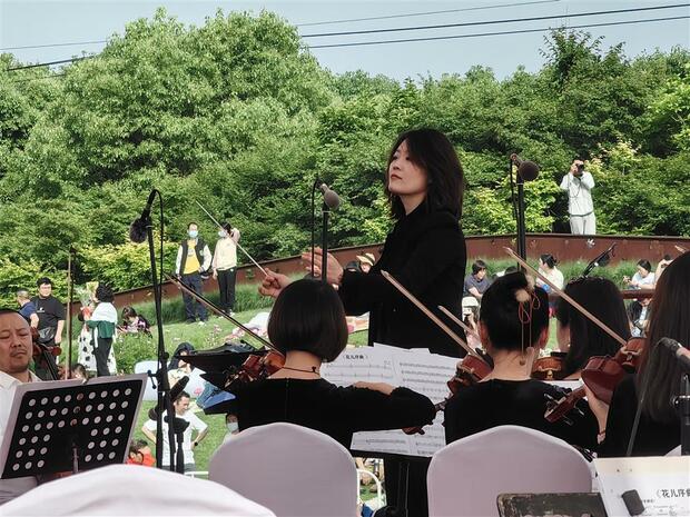 【区县新闻】上海湾区·花开海上音乐节在金山区举行